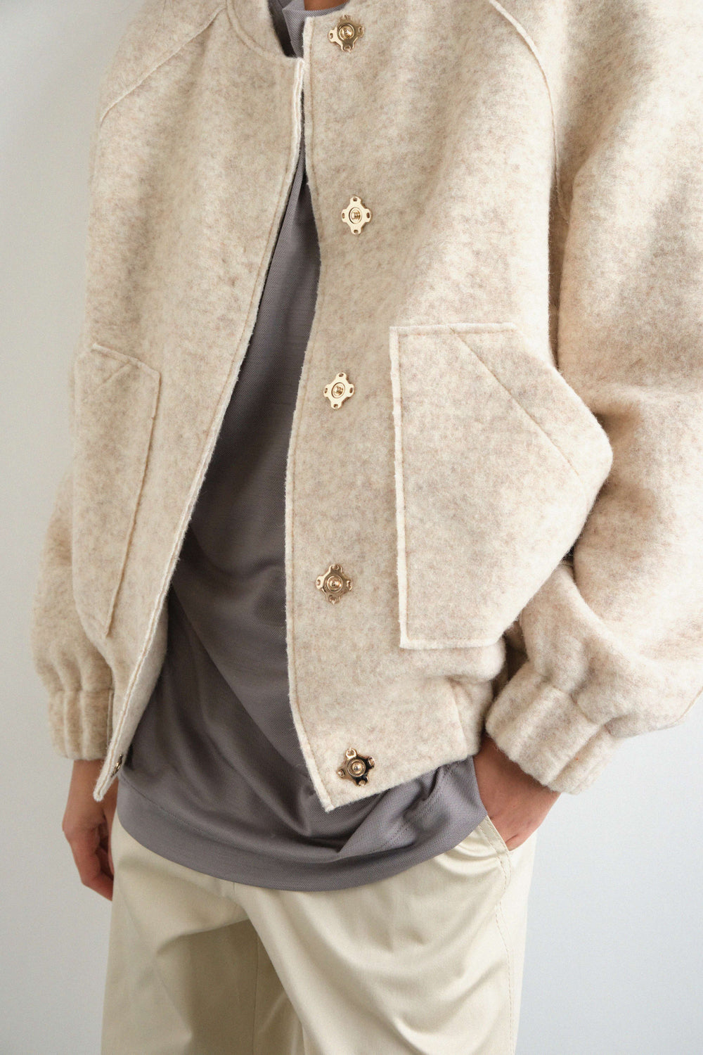 Bomber aus Wolle beige