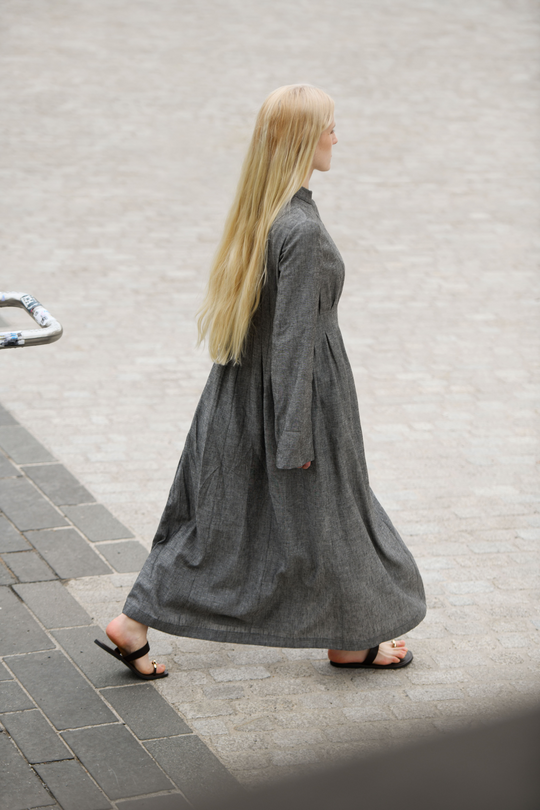 Puritan Dress aus Leinen