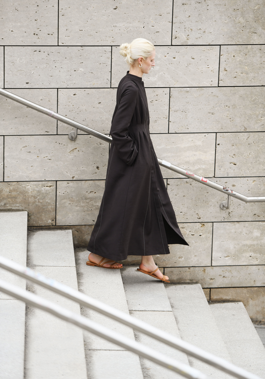 Puritan Dress aus Wolle in Braun