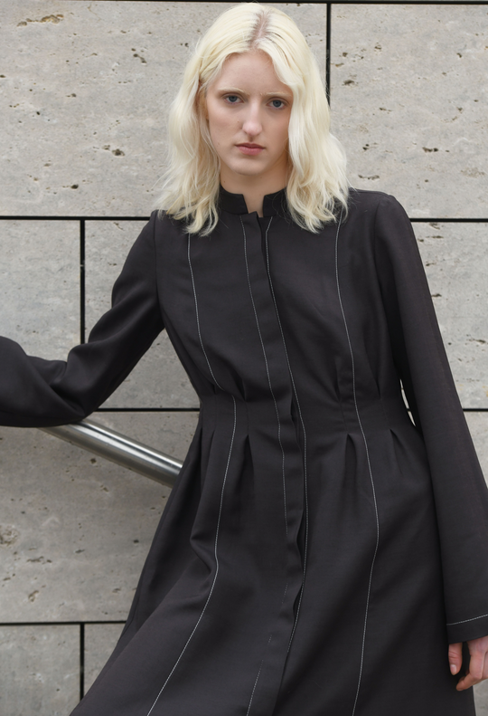 Puritan Dress aus Wolle in Braun