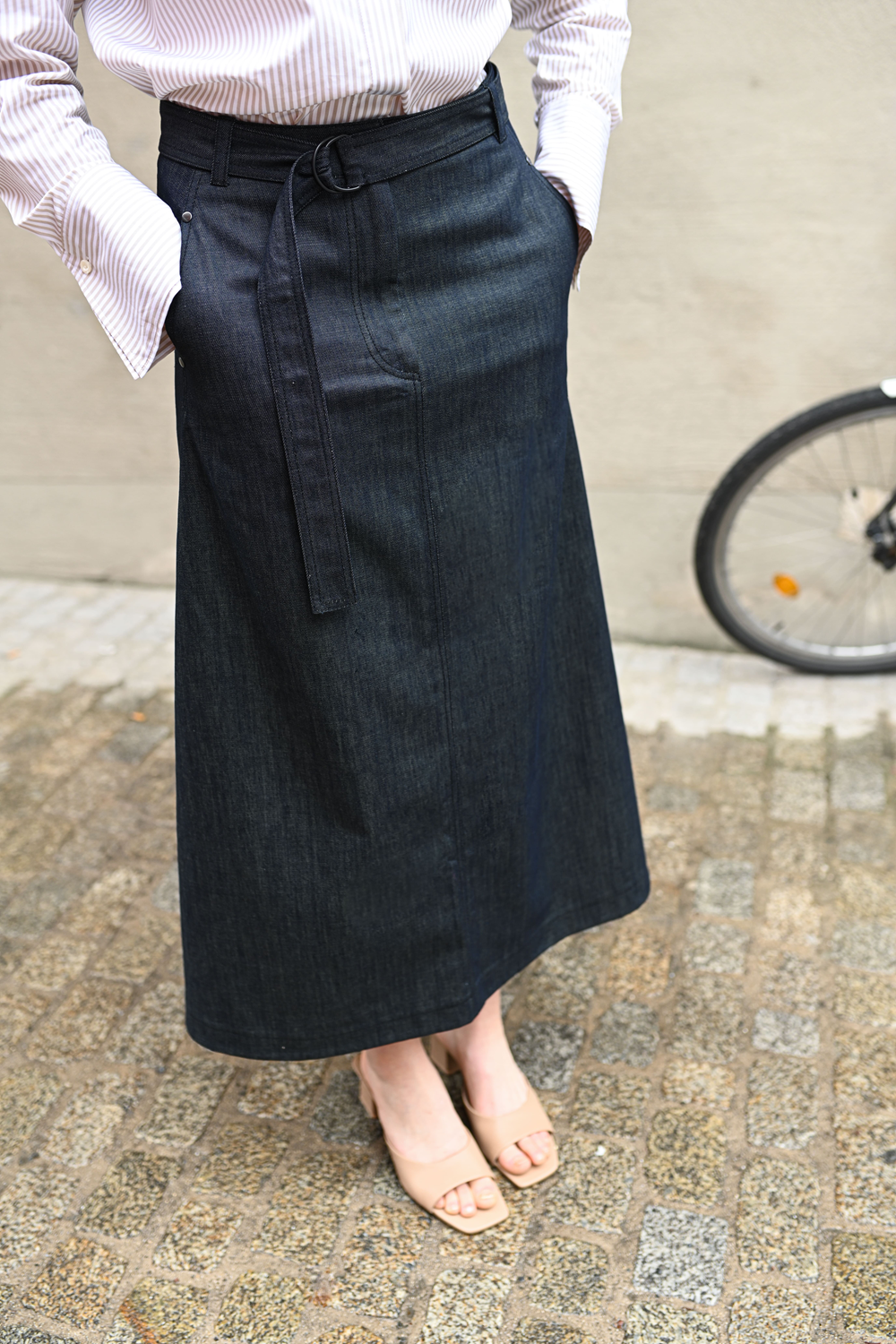 Jeansrock mit Gürtel
